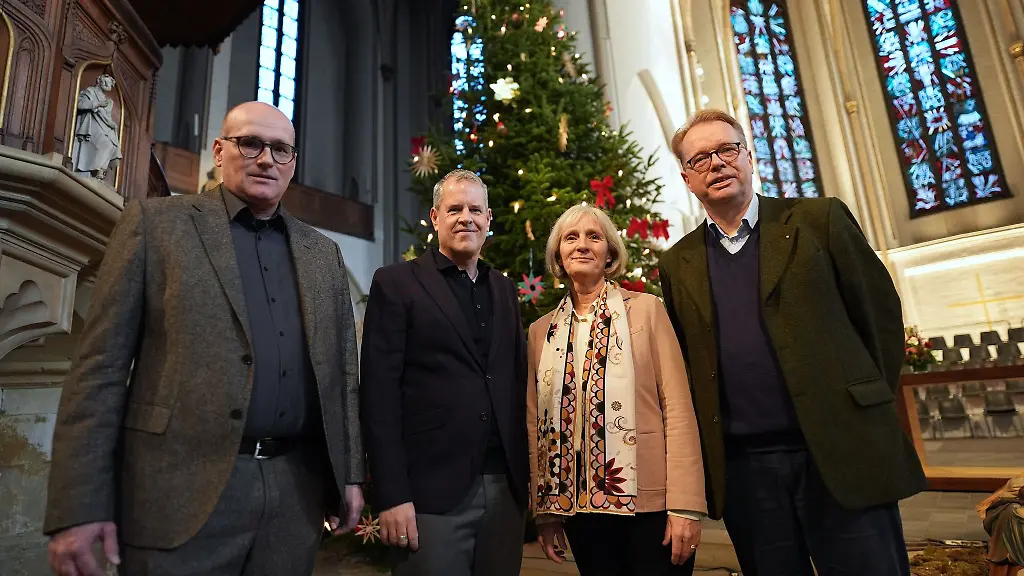 Die-Stiftung-foerdert-den-Erhalt-von-drei-Hamburger-Hauptkirchen-mit-einer-Million-Euro