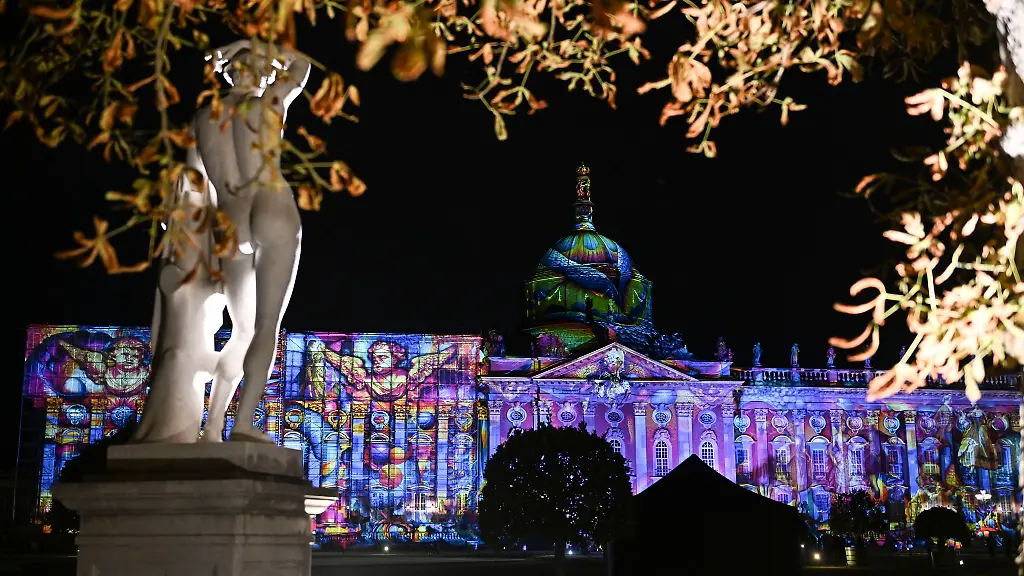 Kein-Lichterzauber-2026-im-Park-Sanssouci-Die-Potsdamer-Schloessernacht-wird-erst-einmal-gestoppt-2027-soll-es-aber-weitergehen