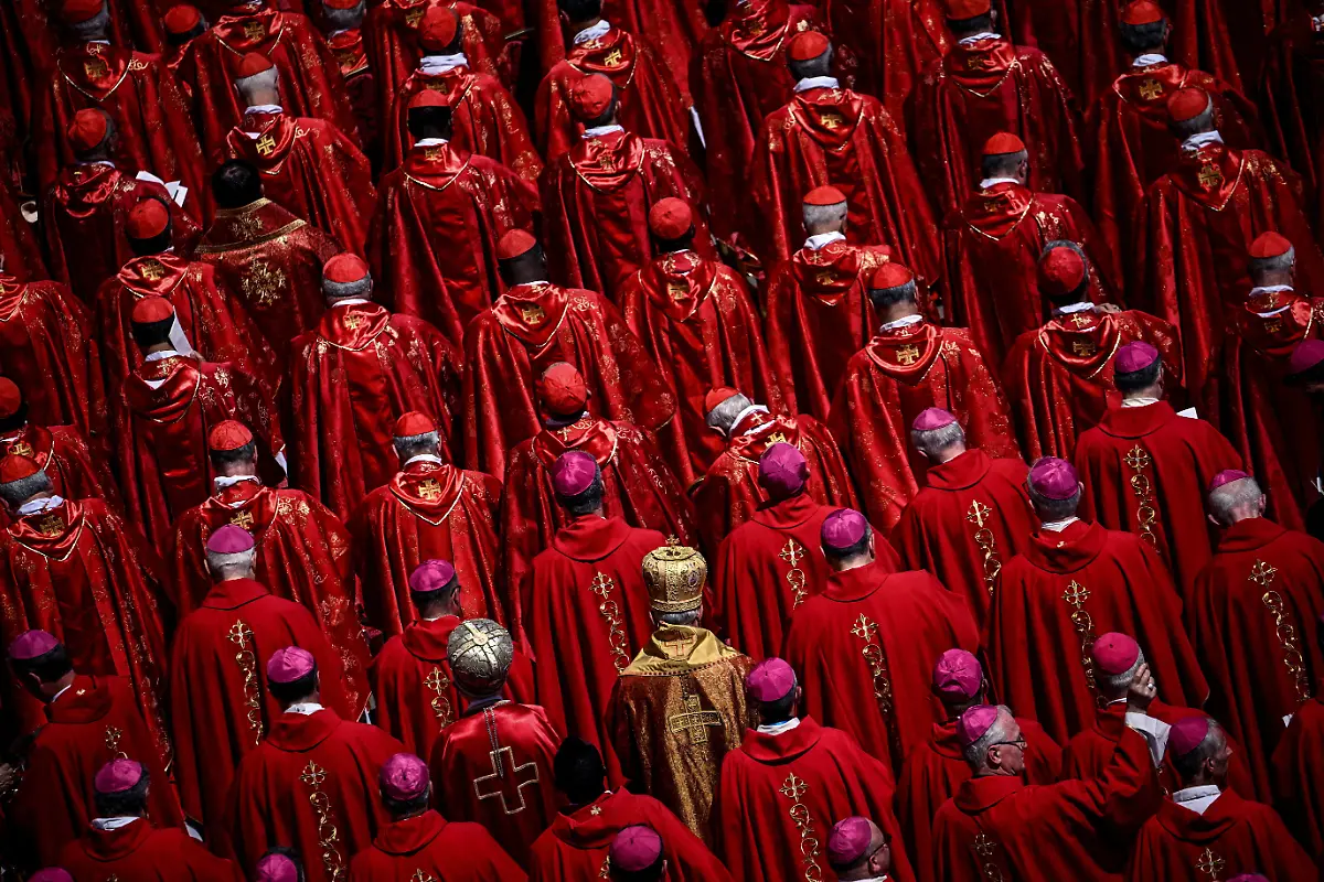 Members-of-the-clergy-attend-the-funeral-Mass-of-Pope-Francis-at-the-Vatican-April-26-2025-REUTERS-Dylan-Martinez-TPX-IMAGES-OF-THE-DAY-SEARCH-REUTERS-BEST-2025-FOR-THIS-STORY-SEARCH-REUTERS-2025-YEAR-END-FOR-ALL-2025-YEAR-END-GALLERIES