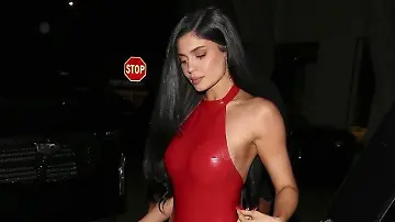 epi_1006907743_ACTIONPRESS FOTO ONLINE_action action 48933799.jpg__EXCLUSIVE_ Red hot!