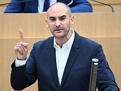 Baden-Württemberg: Grünen-Minister zweifelt am Reformkurs im Bund