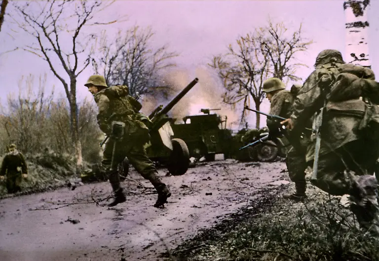 WWII-World-War-II-military-soldiers-army-Battle-of-the-Bulge-conflict-battle-historical