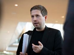 Kevin Kühnert ne izključuje vrnitve v politiko, a trenutno nima takšnih načrtov