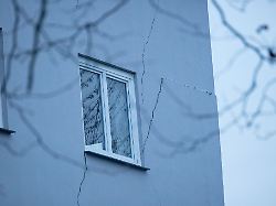 Nordrhein-Westfalen: Hohlräume im Erdreich - Wuppertaler Grundschule wieder offen