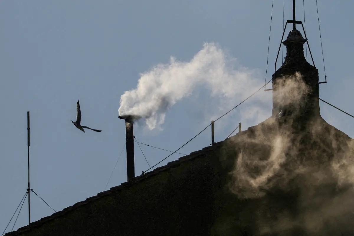White-smoke-rises-from-the-chimney-on-the-Sistine-Chapel-indicating-that-a-new-pope-has-been-elected-at-the-Vatican-May-8-2025-REUTERS-HANNAH-MCKAY-TPX-IMAGES-OF-THE-DAY-SEARCH-REUTERS-BEST-2025-FOR-THIS-STORY-SEARCH-REUTERS-2025-YEAR-END-FOR-ALL-2025-YEAR-END-GALLERIES