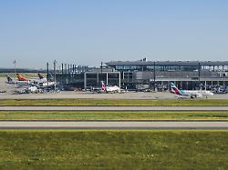 Dritte Start- und Landebahn: Berliner Verkehrssenatorin will Flughafen BER vergrößern