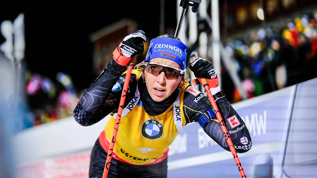 Women-15km-Individual-Competition-BMW-IBU-Biathlon-World-Cup-Oestersund-Sweden-02-12