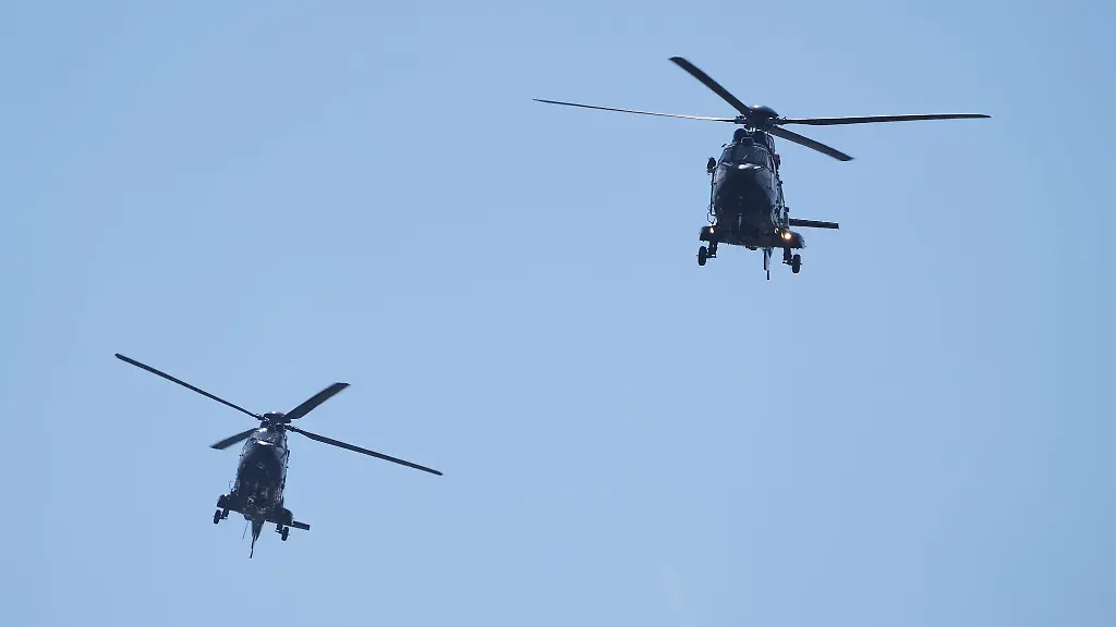 Geprobt-wird-an-Land-in-der-Luft-und-auf-See