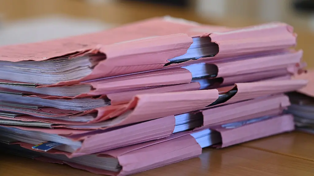 Im-September-2026-ist-Landtagswahl-Fuer-den-Endspurt-der-aktuellen-Landesregierung-sind-81-Gesetze-und-Verordnungen-angekuendigt