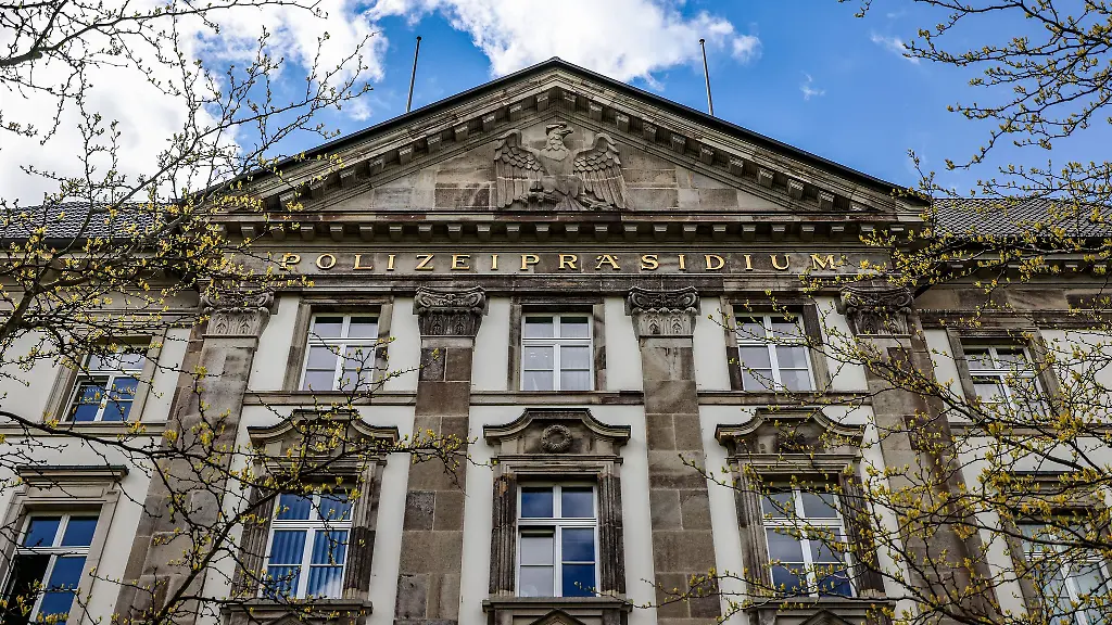 Beim-Polizeipraesidium-wurde-eine-Mordkommission-eingerichtet-Ermittelt-wird-wegen-eines-versuchten-Toetungsdeliktes