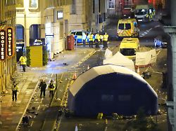 "Schrecken und Zerstörung": Liverpool-Täter nach Autoattacke auf Fußballfans zu langer Haft verurteilt