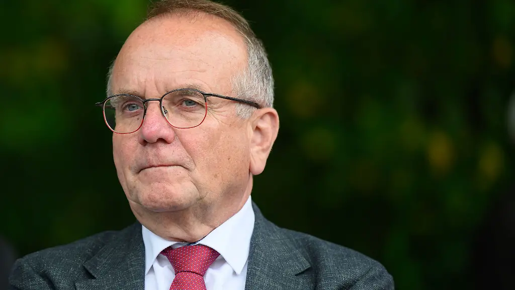 Bauminister-Detlef-Tabbert-will-der-Wohnungsnot-im-Berliner-Speckguertel-entgegenwirken