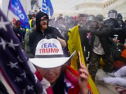 "Friedlicher Protest": Weißes Haus schreibt Geschichte des Kapitol-Sturms um