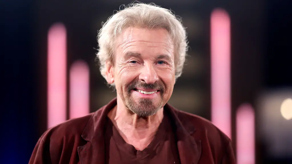 Entertainment-Themen-der-Woche-KW41-Entertainment-Bilder-des-Tages-Moderator-Thomas-Gottschalk-bei-der-Aufzeichnung-der-WDR-Talkshow-Koelner-Treff-im-WDR-Studio-BS-3-Koeln-11-10
