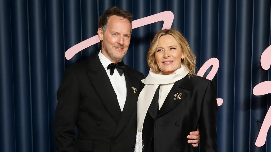 December-1-2025-London-United-Kingdom-Russell-Thomas-and-Kim-Cattrall-attend-The-Fashion-Awards-2025-at-the-Royal-Albert-Hall-in-Kensington-London
