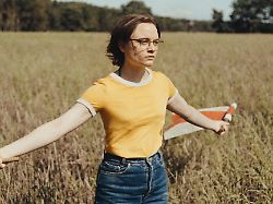 Film von Mascha Schilinski: Deutsches Drama "In die Sonne schauen" zieht in Oscar-Vorrunde