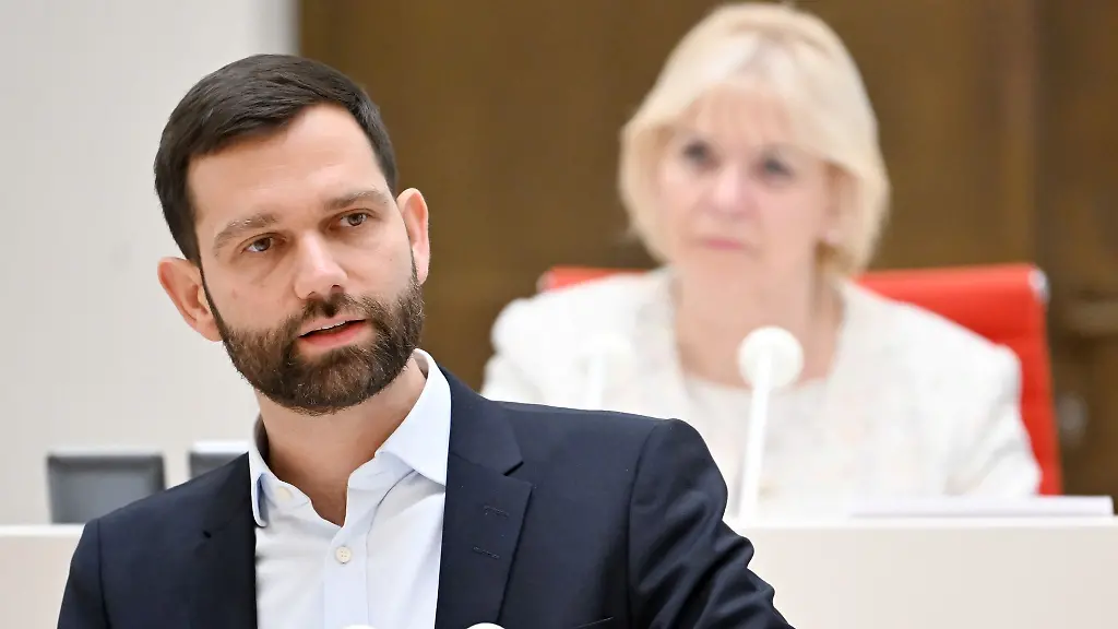 Der-BSW-Landtagsabgeordnete-Stefan-Roth-warnt-davor-Deutschland-kriegstuechtig-zu-machen