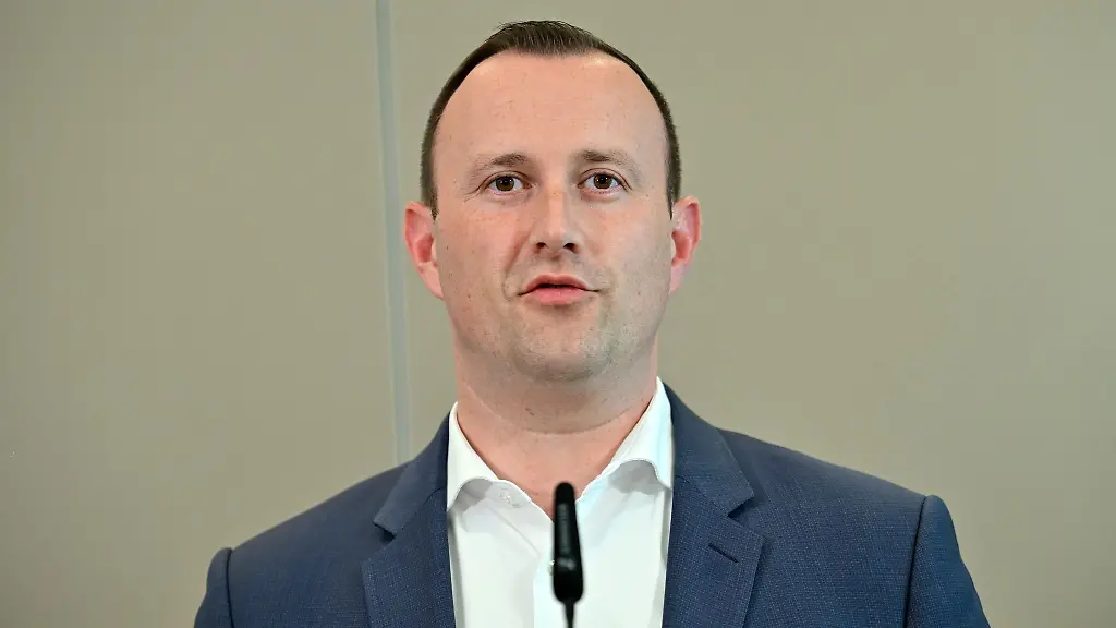 Der-Praesident-des-Thueringischen-Landkreistages-Christian-Herrgott-fordert-Sozialstaatsreformen