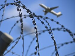 Nemčija nadaljuje z deportacijami v Afganistan s komercialnimi leti