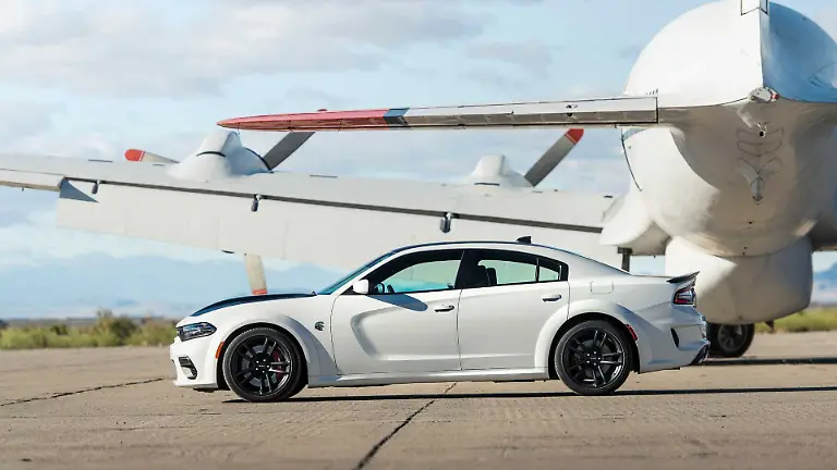 2021-dodge-charger-srt-hellcat-redeye-2