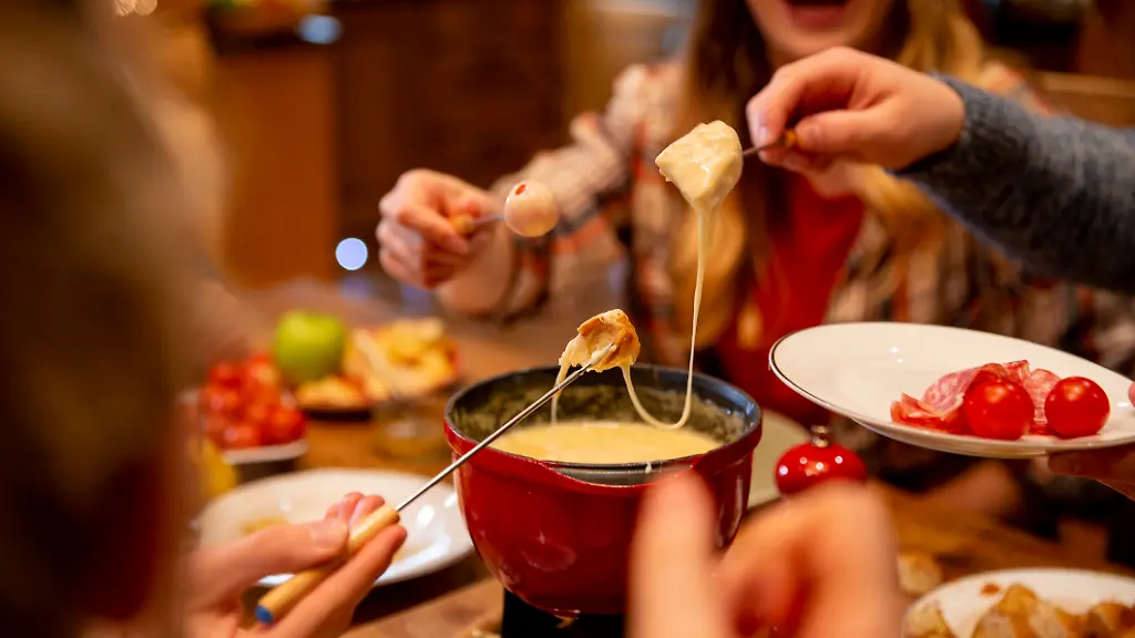 Fondue-und-Co-An-Weihnachten-und-Silvester-muss-es-nicht-immer-das-Raclette-sein