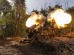 Großes Artilleriepaket vereinbart: Stolz der ukrainischen Rüstungsindustrie wird jetzt auf einen Mercedes montiert