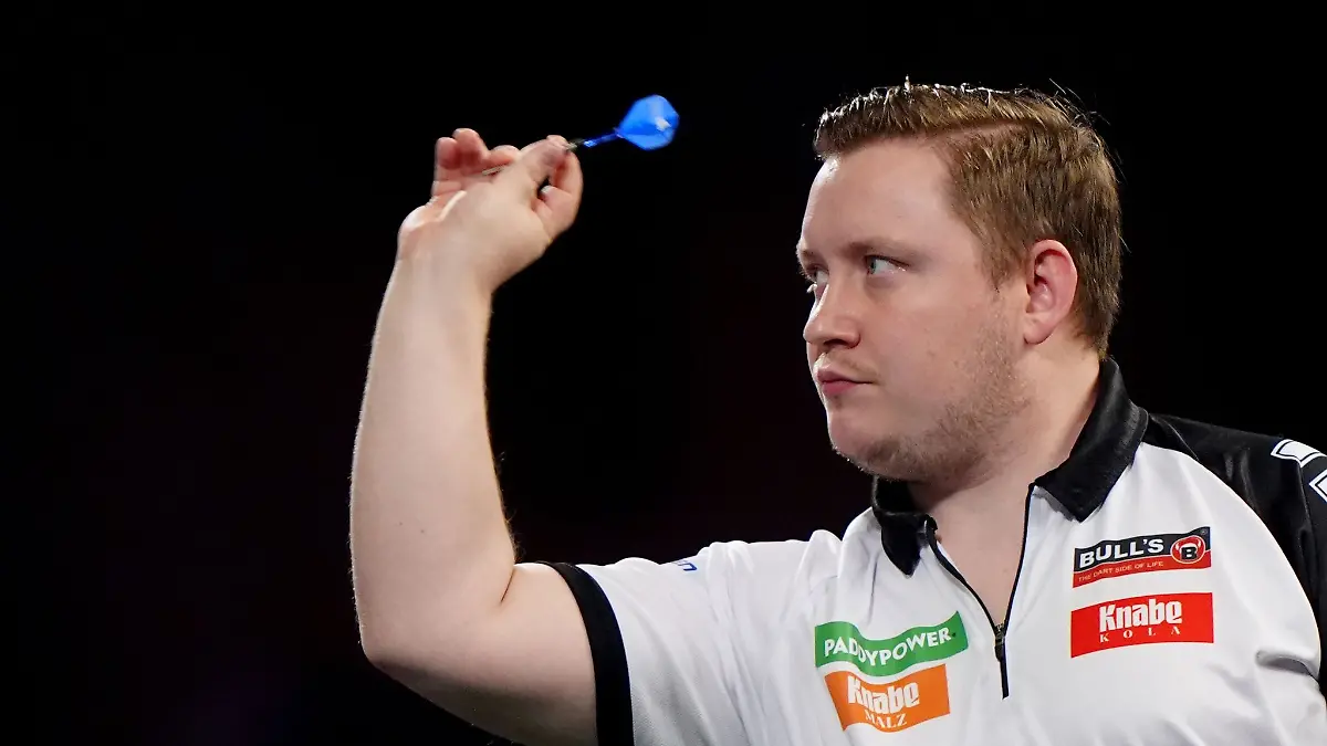 Souveraen-zum-Start-Deutschlands-bester-Darts-Profi-Martin-Schindler-gewinnt-Runde-eins-bei-der-WM