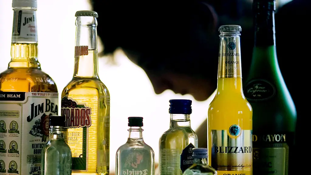 In-Hessen-waren-im-vergangenen-Jahr-weniger-Jugendliche-wegen-Alkoholmissbrauch-in-einer-Klinik