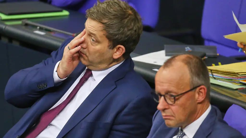 Berlin-Deutschland-Deutscher-Bundestag-49