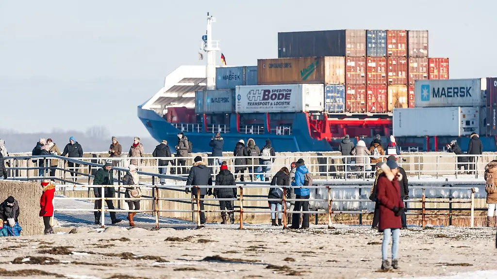 Die-Industrieproduktion-in-Schleswig-Holstein-ist-in-den-ersten-drei-Quartalen-2025-zurueckgegangen