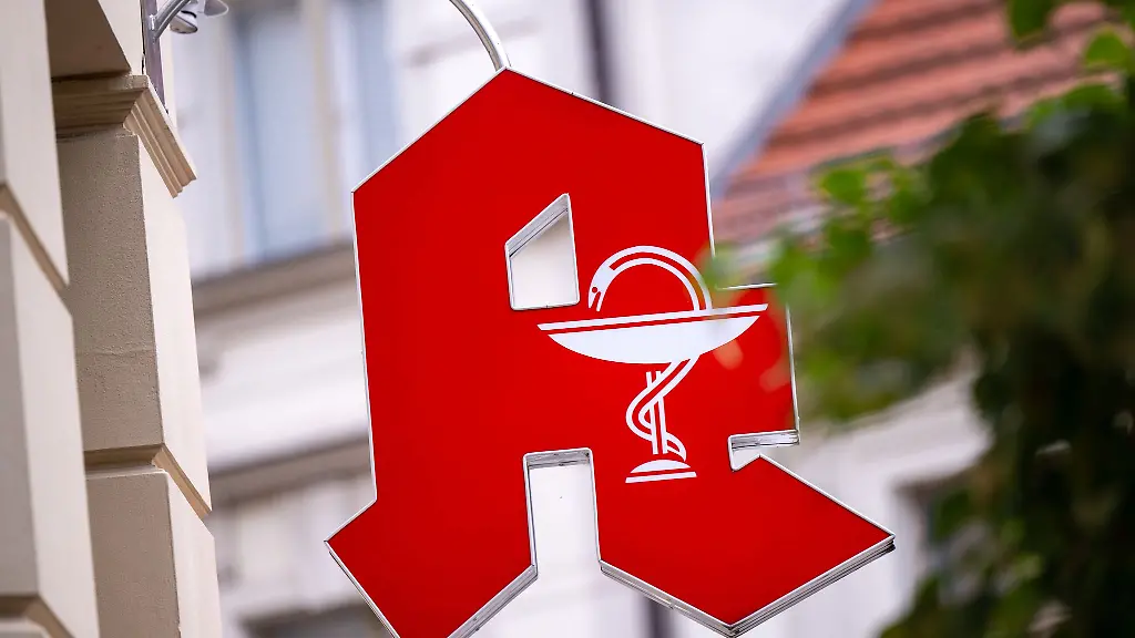 Ein-Mann-hat-versucht-gefaelschte-Rezepte-einzuloesen