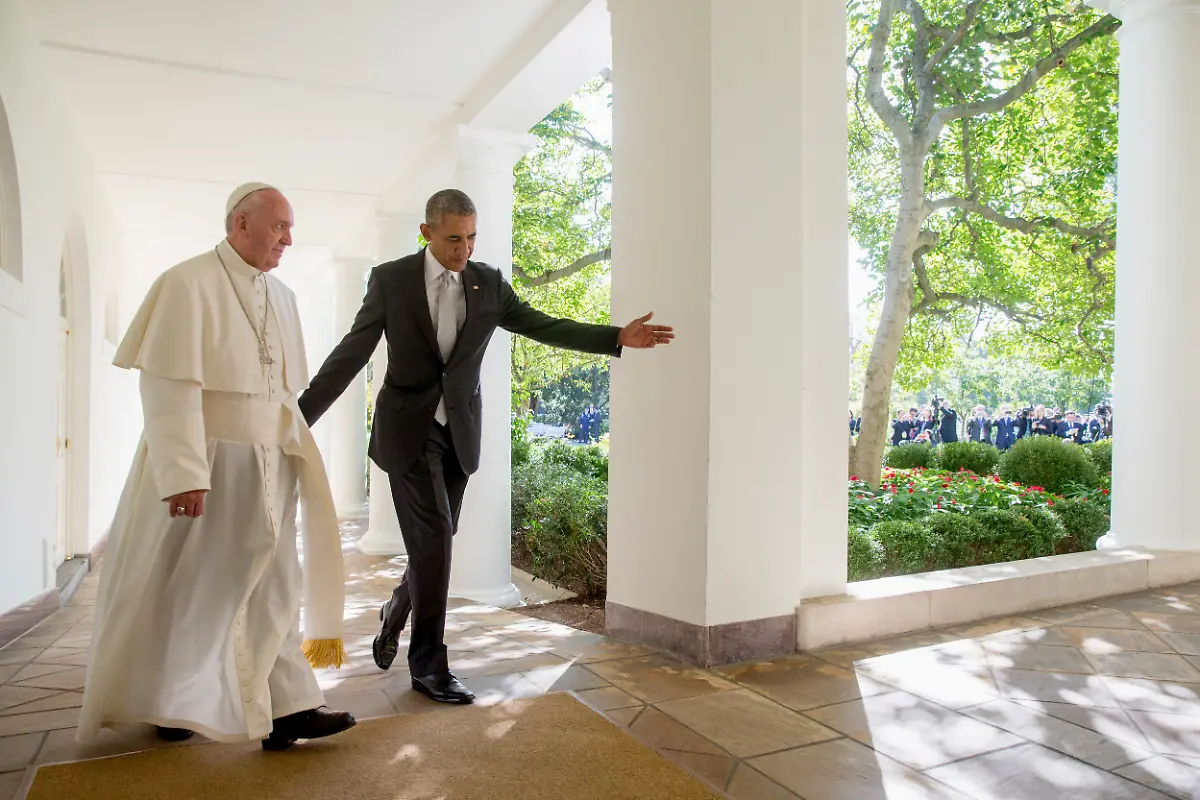 FILE-President-Barack-Obama-and-Pope-Francis-walk-down-the-Colonnade-before-meeting-in-the-Oval-Office-of-the-White-House-in-Washington-Wednesday-Sept-23-2015