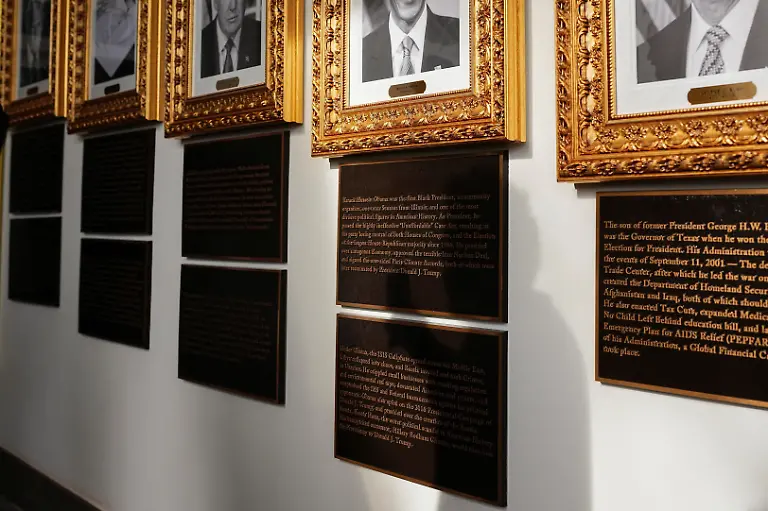 Plaques-dedicated-to-U-S-President-Donald-Trump-former-U-S-President-George-W-Bush-and-former-U-S-President-Barack-Obama-at-the-Presidential-Walk-of-Fame-at-the-White-House-in-Washington-D-C-U-S-December-17-2025