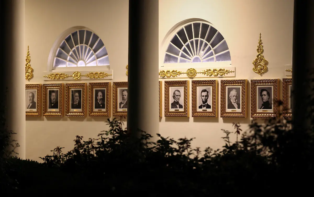 The-Presidential-Walk-of-Fame-along-the-Colonnade-at-the-White-House-in-Washington-D-C-U-S-October-2-2025