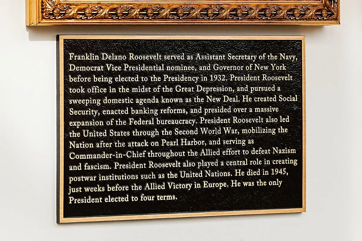 A-plaque-dedicated-to-former-U-S-President-Franklin-Roosevelt-at-the-Presidential-Walk-of-Fame-at-the-White-House-in-Washington-D-C-U-S-December-17-2025