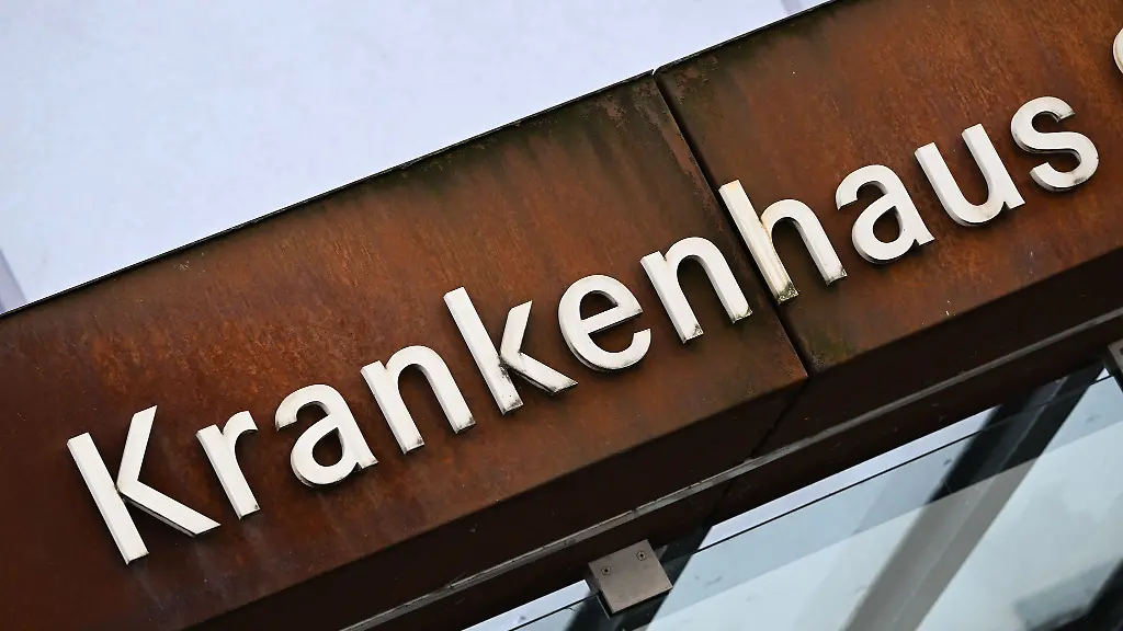 Der-neue-Krankenhausplan-soll-laut-Ministerin-ein-zuverlaessiges-Planungs-Instrument-fuer-die-Zukunft-der-stationaeren-Versorgung-sein