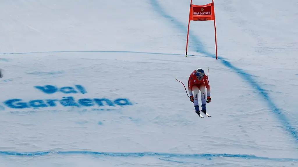 Ski-alpin-Weltcup-Abfahrt-Maenner-Der-Schweizer-Marco-Odermatt-in-Aktion