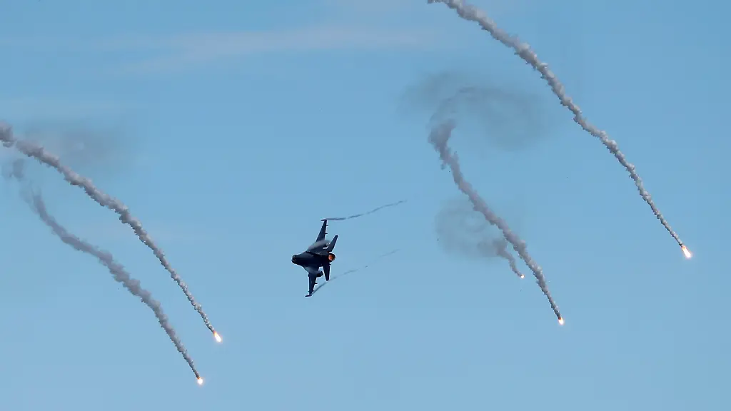 2020-12-08T090115Z-1307946048-RC2XIK91ZNGU-RTRMADP-3-TAIWAN-SECURITY