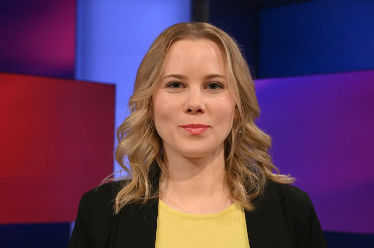 Journalistin-Julia-Ruhs-Reporterin-beim-Bayerischen-Rundfunk-BR-zu-Gast-in-der-ARD-Talkshow-Maischberger