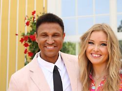 VIP VIP, Hurra!: Die Aminatis vom Sofa aus zerlegt