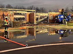 Berlin & Brandenburg: Großbrand in Zehdenick – Supermarktkomplex komplett zerstört