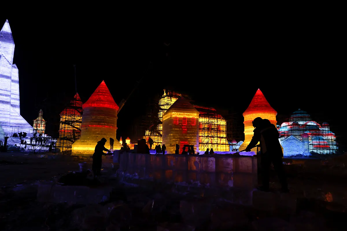 2020-12-22T224858Z-933433342-RC2MSK9FY15R-RTRMADP-3-CHINA-ICEFESTIVAL