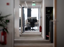 "Wer sieht schon, ob ich arbeite?": Warum Unternehmen dem Homeoffice misstrauen