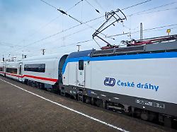 Keine Zulassung für das Original: Neuer ICE L wird von gemieteten Loks gezogen - und fährt langsamer