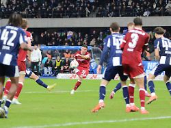 Paderborn nervt Darmstadt 98: Russos Traumtor vermiest Hertha BSC ganz spät das Weihnachtsfest