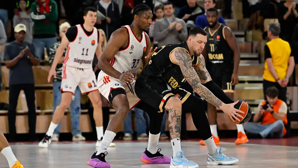 BASKET-BALL-AS-Monaco-VS-FC-Bayern-Basketball-Turkish-Airlines-EuroLeague-19-12-2025-Daniel-Theis-ASM-Turkish-Airlines-EuroLeague-match-between-AS-Monaco-and-FC-Bayern-Basketball-on-December-19-2025-at-the-Louis-II-Stadium-in-Monaco