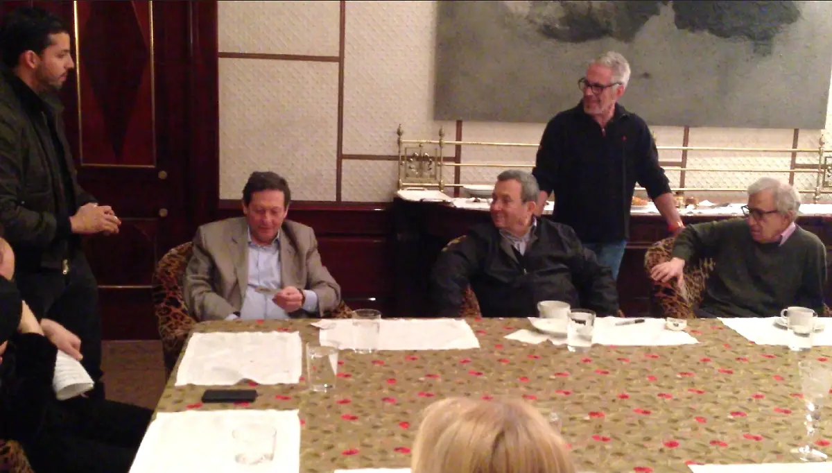 December-18-2025-Unknown-Unknown-Unknown-DATE-and-LOCATION-UNIDENTIFIED-House-Oversight-Dems-release-new-photos-from-Jeffrey-Epsteinas-estate-to-the-public-Illusionist-DAVID-BLAINE-far-left-at-an-event-with-JEFFREY-EPSTEIN-and-WOODY-ALLEN-right