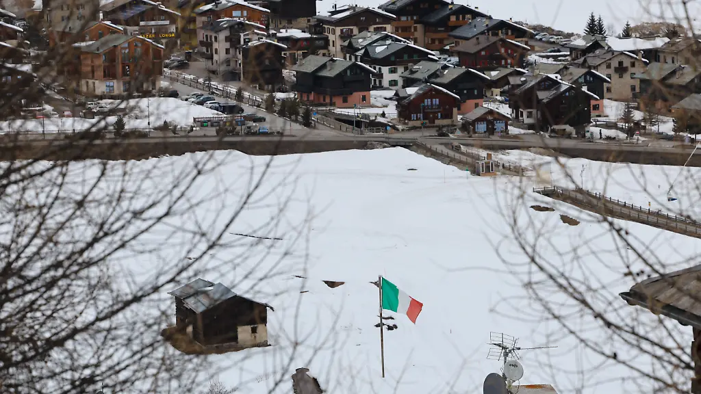 250316-LIVIGNO-March-16-2025-This-photo-taken-on-March-13-2025-shows-a-street-view-of-Livigno-Italy-Livigno-will-host-the-snowboarding-and-freestyle-skiing-competitions-at-the-Olympic-Winter-games-Winterspiele-Spiele-Summer-games-Milano-Cortina-2026
