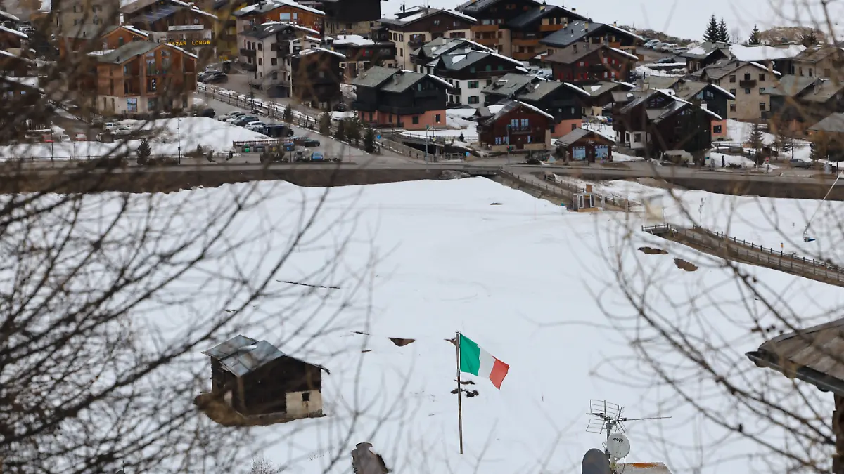 250316-LIVIGNO-March-16-2025-This-photo-taken-on-March-13-2025-shows-a-street-view-of-Livigno-Italy-Livigno-will-host-the-snowboarding-and-freestyle-skiing-competitions-at-the-Olympic-Winter-games-Winterspiele-Spiele-Summer-games-Milano-Cortina-2026
