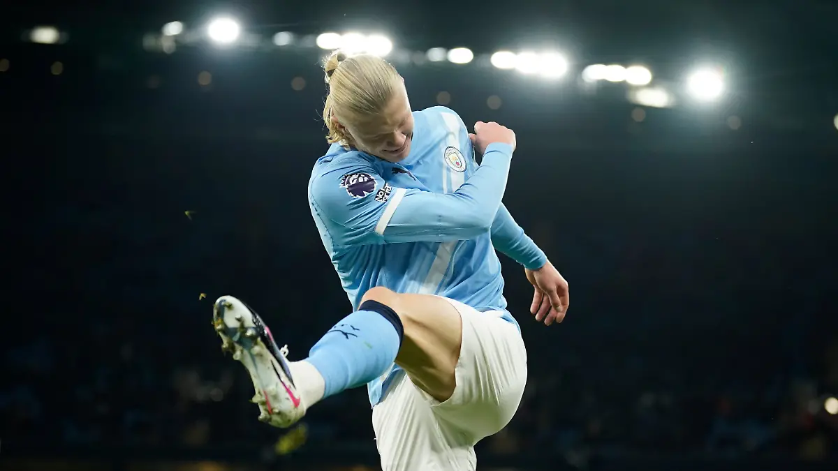 Manchester-City-s-Erling-Haaland-reacts-after-missing-a-chance-to-score-a-goal-during-the-English-Premier-League-soccer-match-between-Manchester-City-and-West-Ham-United-in-Manchester-England-Saturday-Dec-20-2025